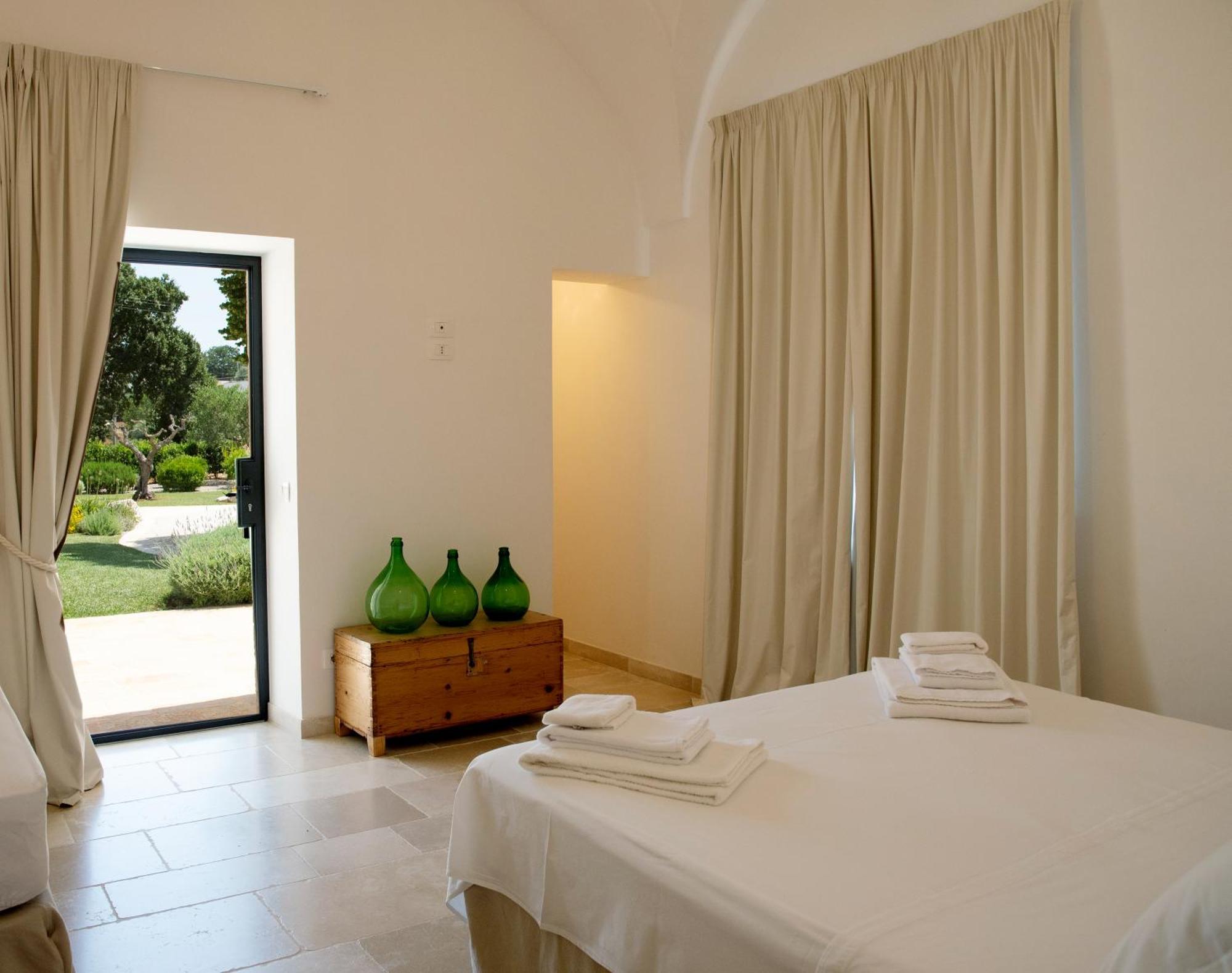 Trulli Di Mezza Villa Cisternino Bagian luar foto