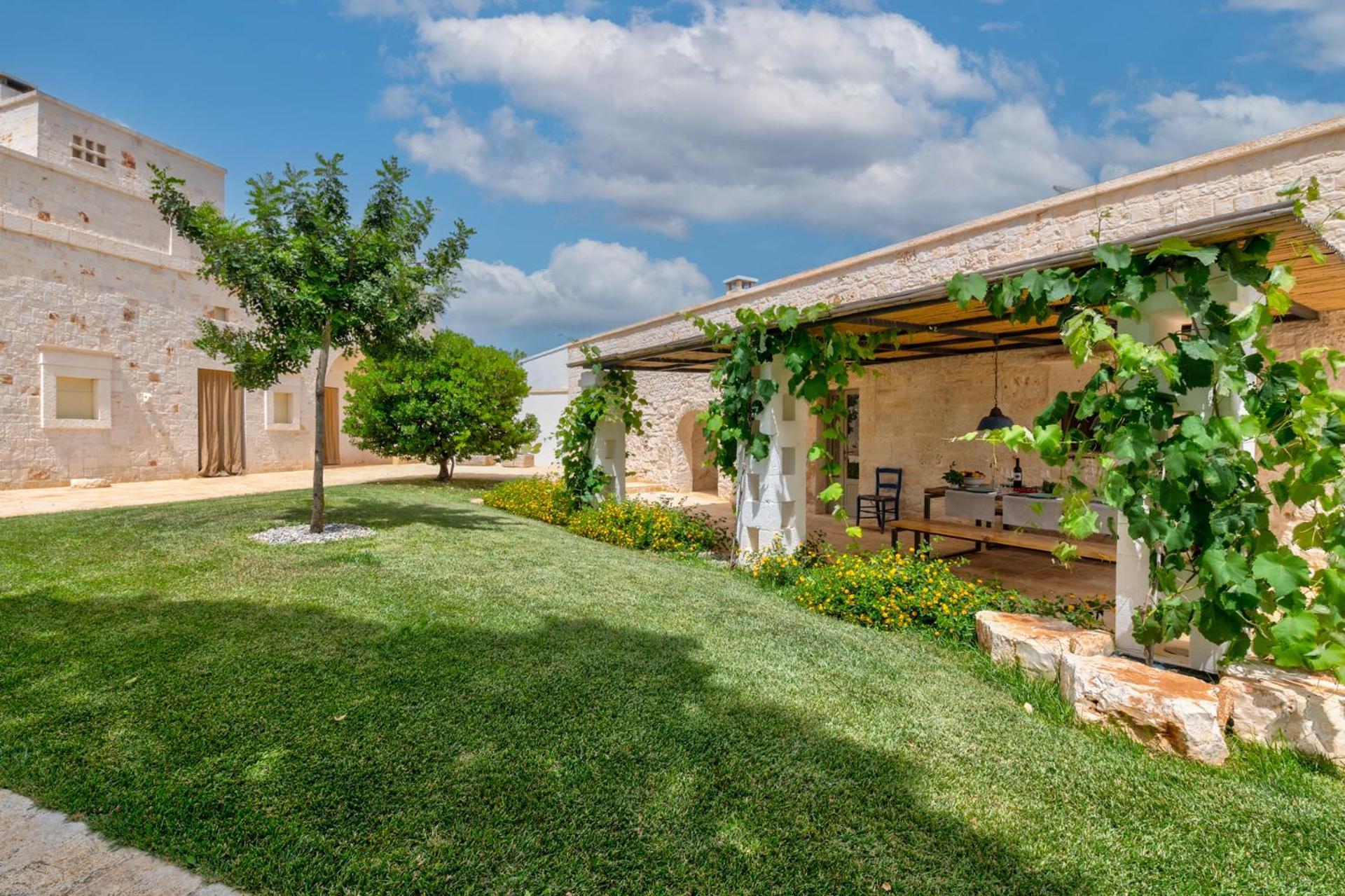 Trulli Di Mezza Villa Cisternino Bagian luar foto